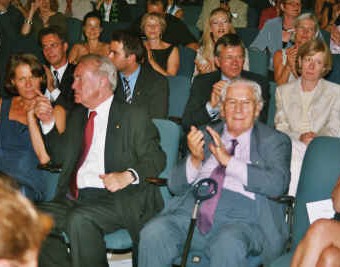 Ehepaar Rau und Sir Peter Ustinov